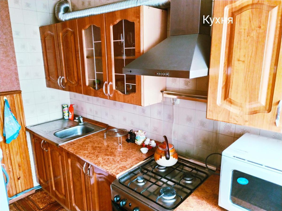 Apartment On Oktyabrskaya 105 Bobruisk ภายนอก รูปภาพ
