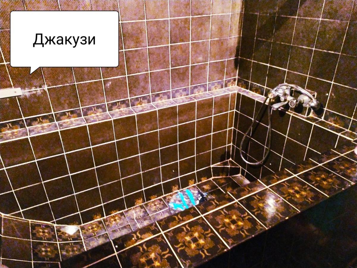 Apartment On Oktyabrskaya 105 Bobruisk ภายนอก รูปภาพ